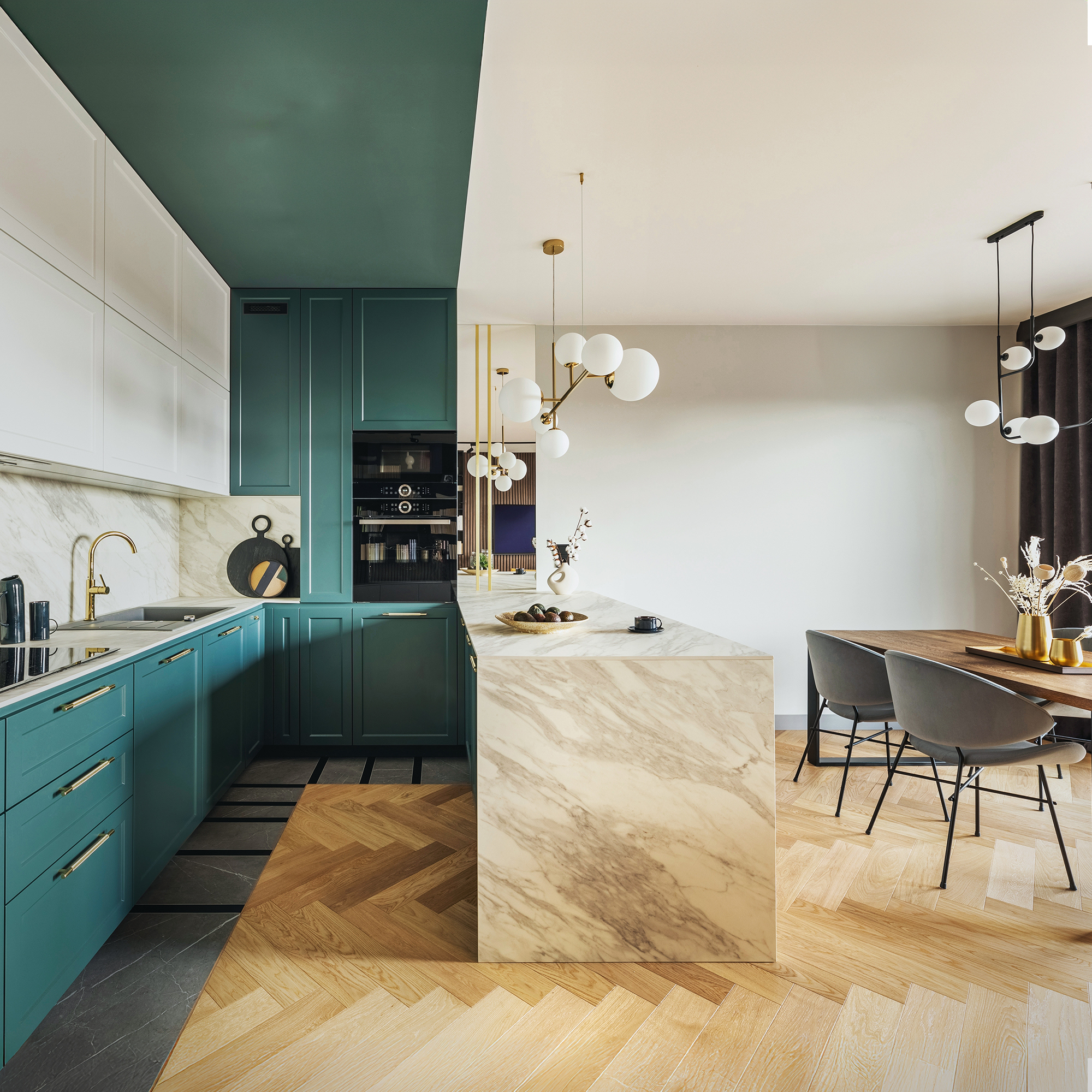 Integra Custom Integration high end kitchen with marble countertops and modern lighting 2000x2000